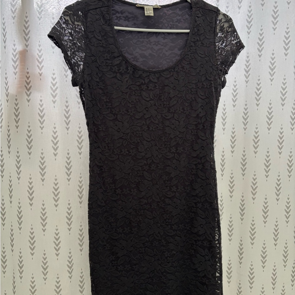 Forever 21 Gray Lace Mini Dress